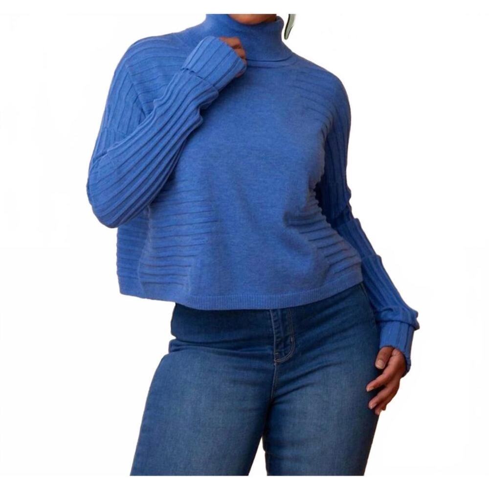 Kerisma Wome’s blue ribbed cropped sweater, turtleneck, soft, Size S/M